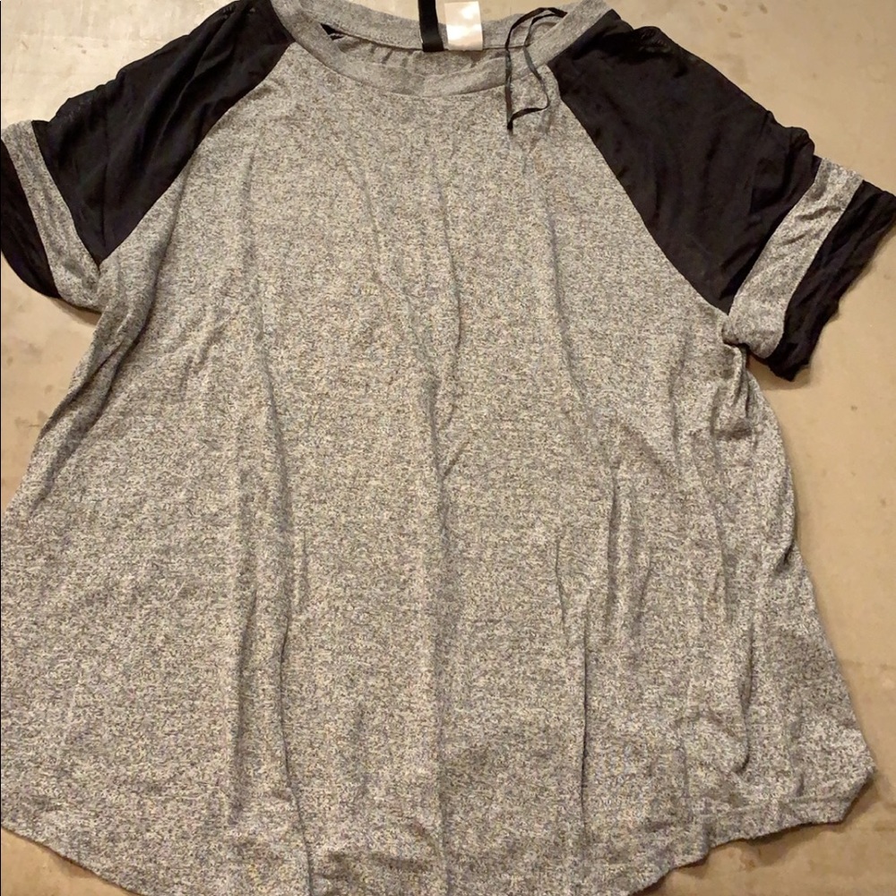 Mesh shoulder crop top